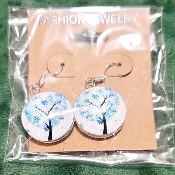 Boutique new blue double sided dome Tree of Life heart earrings - Picture 3 of 6